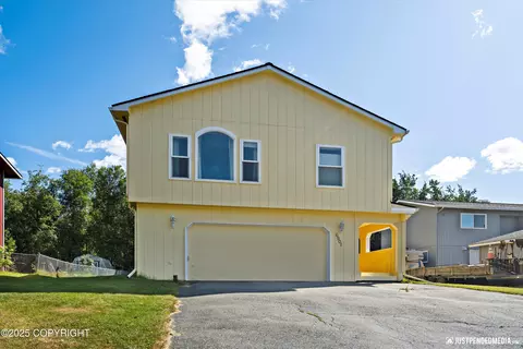 6901 Shane Pl, Anchorage, AK 99507