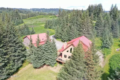 435 Cozy Cove Dr, Homer, AK 99603