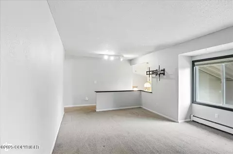 Living - 751 High View Dr, Anchorage, AK 99515 photo 2 of 4