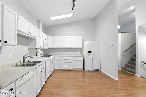 Kitchen - 751 High View Dr, Anchorage, AK 99515 photo 2 of 4