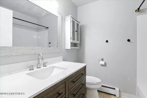 Bath - 751 High View Dr, Anchorage, AK 99515 photo 1 of 1
