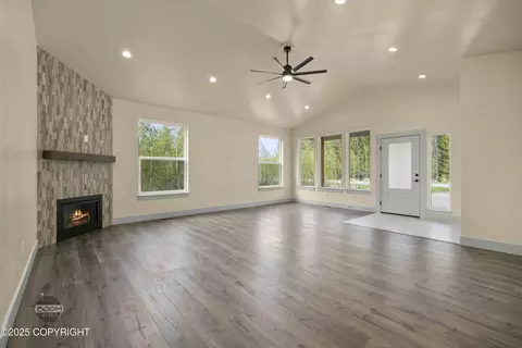 Living - 7254 E Riparian Loop, Palmer, AK 99645 photo 7 of 14