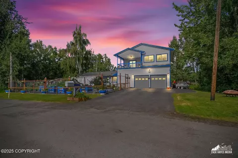 2511 Abbey Ln, Anchorage, AK 99517
