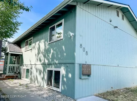 808 N Flower St, Anchorage, AK 99508