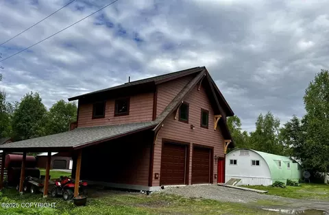 22290 S C St, Talkeetna, AK 99676