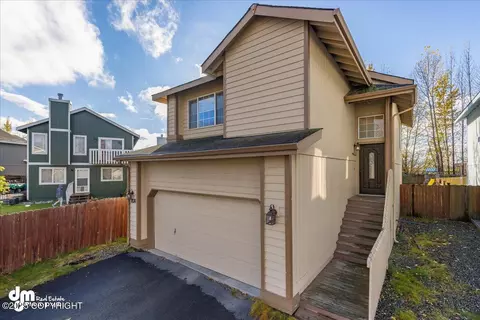 7636 Cherrywood Cir, Anchorage, AK 99507