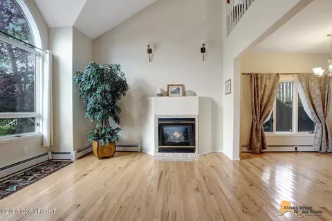 Living - 10921 Adanak Cir, Eagle River, AK 99577 photo 2 of 7