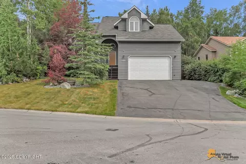10921 Adanak Cir, Eagle River, AK 99577