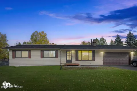 2601 Tasha Dr, Anchorage, AK 99502
