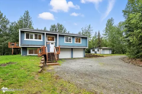 4930 W Stratford Ct, Wasilla, AK 99623
