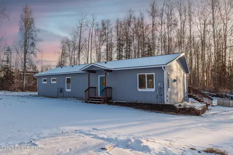 8783 S Twilight Dr, Wasilla, AK 99623