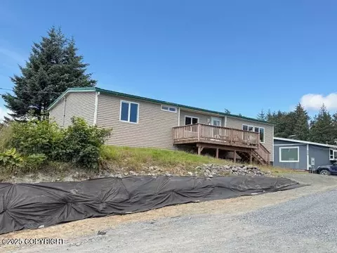 504 Lilly Dr, Kodiak, AK 99615