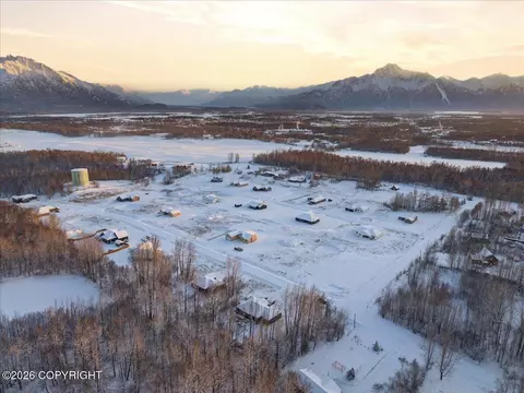 L8 E Fig Circle, Palmer, AK 99645