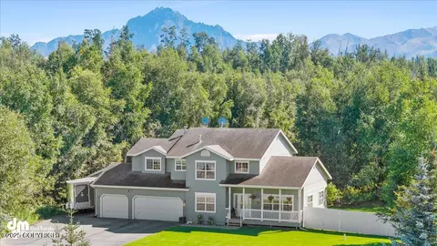 6890 E Jean Dr, Palmer, AK 99645