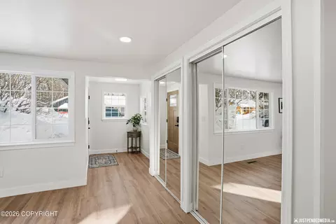 Entry Way - 1415 Twining Dr, Anchorage, AK 99504 photo 2 of 2