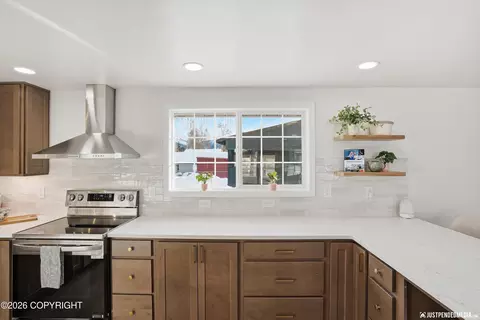 Kitchen - 1415 Twining Dr, Anchorage, AK 99504 photo 3 of 7