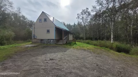 62 Spruce Ave, Bethel, AK 99557