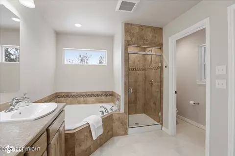Bath - 16941 Ludlow Cir, Eagle River, AK 99577 photo 2 of 4