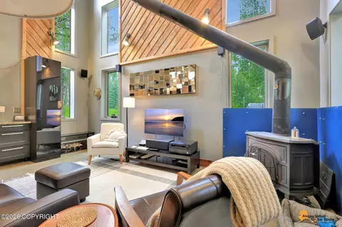 Living - 19042 Baidarka St, Chugiak, AK 99567 photo 2 of 6