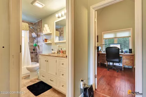 Entry Way - 6231 W Tree Dr, Anchorage, AK 99507 photo 2 of 7