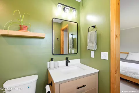Bath - 13100 Saunders Rd, Anchorage, AK 99516 photo 4 of 4