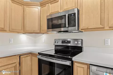 Kitchen - 5659 Sapphire Loop # 23B, Anchorage, AK 99504 photo 4 of 5