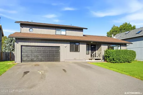 2420 Scarborough Dr, Anchorage, AK 99504