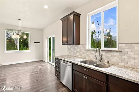 Kitchen - 2017 E Ridgeview Dr, Wasilla, AK 99654 photo 5 of 6