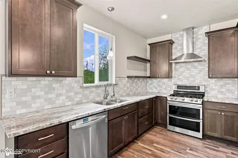 Kitchen - 2017 E Ridgeview Dr, Wasilla, AK 99654 photo 3 of 6