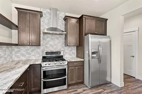 Kitchen - 2017 E Ridgeview Dr, Wasilla, AK 99654 photo 4 of 6