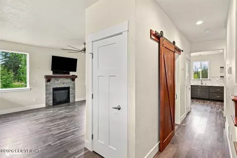 Entry Way - 2017 E Ridgeview Dr, Wasilla, AK 99654 photo 1 of 4