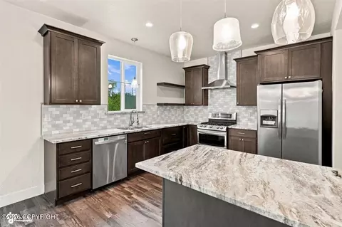Kitchen - 2017 E Ridgeview Dr, Wasilla, AK 99654 photo 2 of 6
