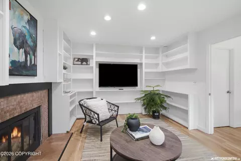 Living - 10014 Main Tree Dr, Anchorage, AK 99507 photo 8 of 10