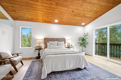 Bedroom - 10014 Main Tree Dr, Anchorage, AK 99507 photo 2 of 6