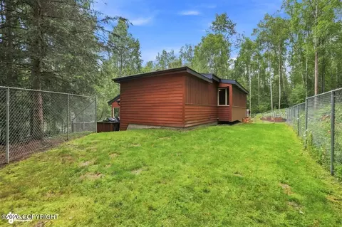 Exterior - 27336 Golden Eagle Ct, Chugiak, AK 99567 photo 7 of 10