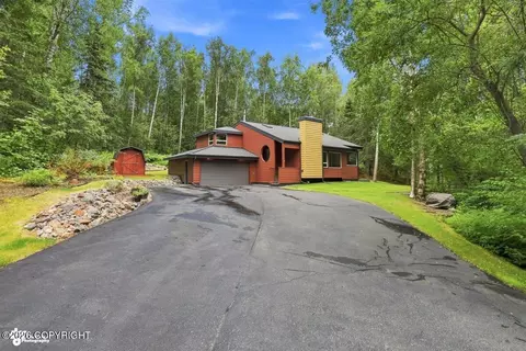 Exterior - 27336 Golden Eagle Ct, Chugiak, AK 99567 photo 4 of 10