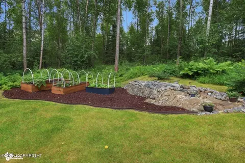 Exterior - 27336 Golden Eagle Ct, Chugiak, AK 99567 photo 9 of 10