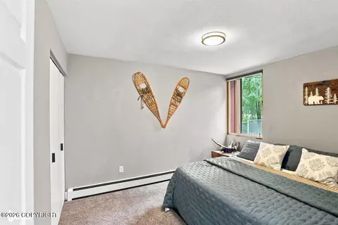 Bedroom - 27336 Golden Eagle Ct, Chugiak, AK 99567 photo 4 of 5