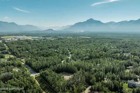 8645 E Highlands Cir, Palmer, AK 99645