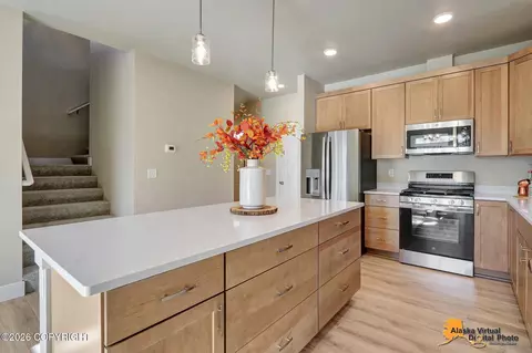 Kitchen - 13081 Chase Cir, Eagle River, AK 99577 photo 4 of 8