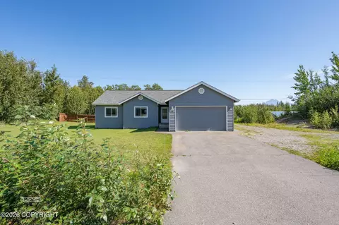 1141 N Elkhorn Dr, Wasilla, AK 99654