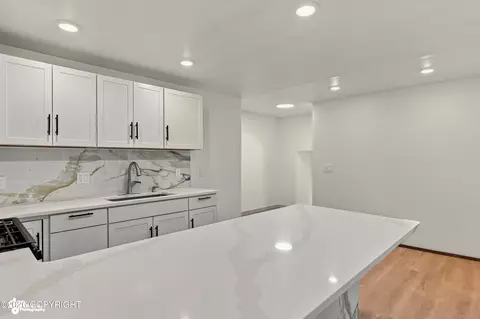 Kitchen - 18045 Mendenhall St, Eagle River, AK 99577 photo 2 of 12