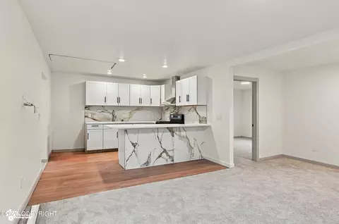 Kitchen - 18045 Mendenhall St, Eagle River, AK 99577 photo 8 of 12