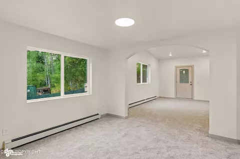 Living - 18045 Mendenhall St, Eagle River, AK 99577 photo 5 of 11