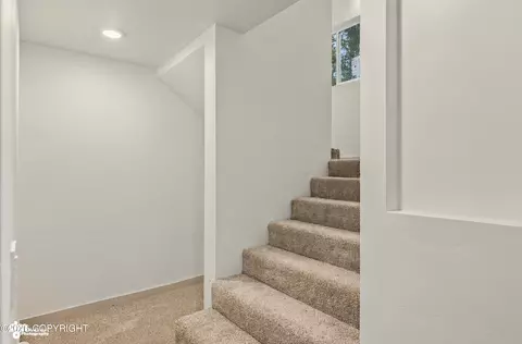 Entry Way - 18045 Mendenhall St, Eagle River, AK 99577 photo 6 of 18
