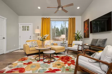 Living - 17620 Birchtree St, Chugiak, AK 99567 photo 6 of 7