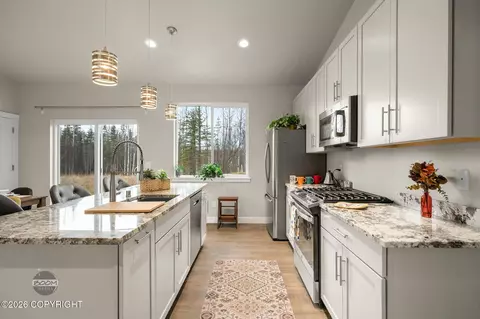 Kitchen - 17620 Birchtree St, Chugiak, AK 99567 photo 6 of 8