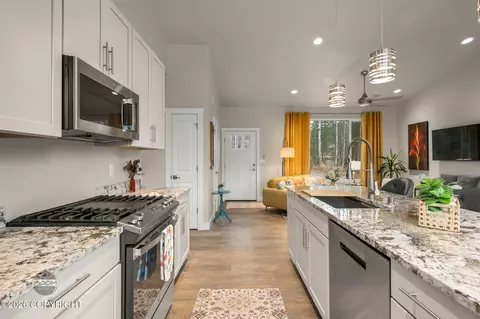 Kitchen - 17620 Birchtree St, Chugiak, AK 99567 photo 5 of 8