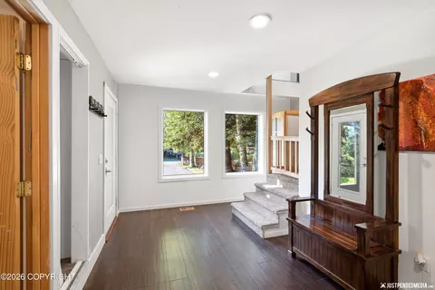 Entry Way - 325 E 11th Ave, Anchorage, AK 99501 photo 2 of 8