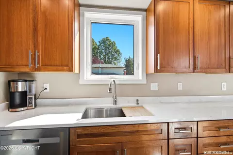Kitchen - 325 E 11th Ave, Anchorage, AK 99501 photo 3 of 5